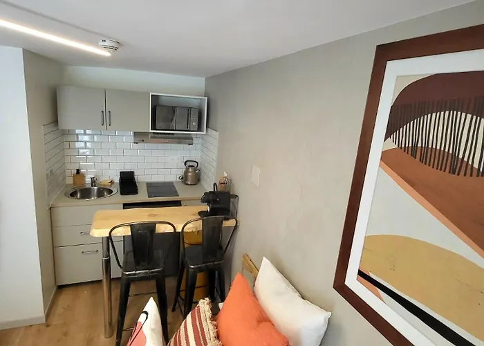 Hôtel Résidence A la Buttes aux Cailles